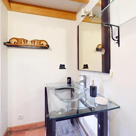 2 Bedroom Awesome In Val De Louyre Et Caude