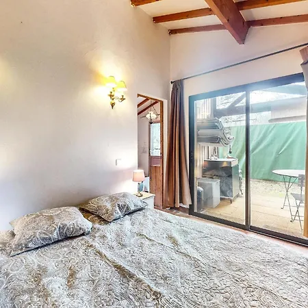 Holiday home 2 Bedroom Awesome Home In Val De Louyre Et Caude