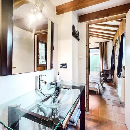 2 Bedroom Awesome In Val De Louyre Et Caude Prázdninový dům Saint-Alvère