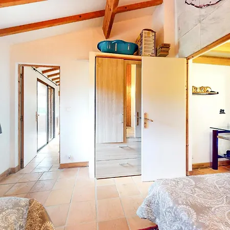 2 Bedroom Awesome In Val De Louyre Et Caude *